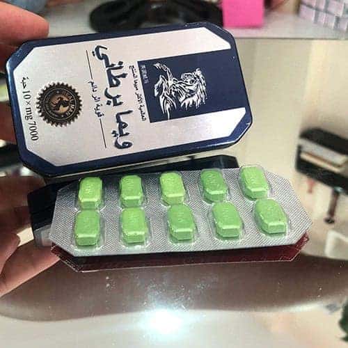 Customer holding blue Thai Horse blister pack