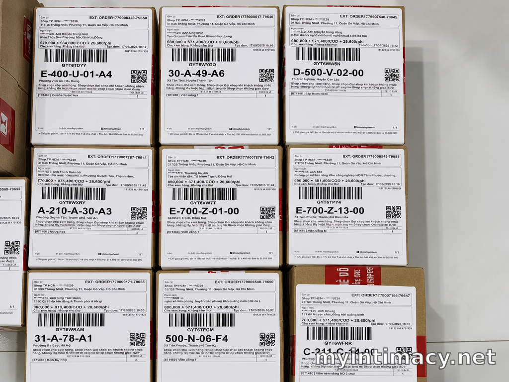 Packing table for same-day orders